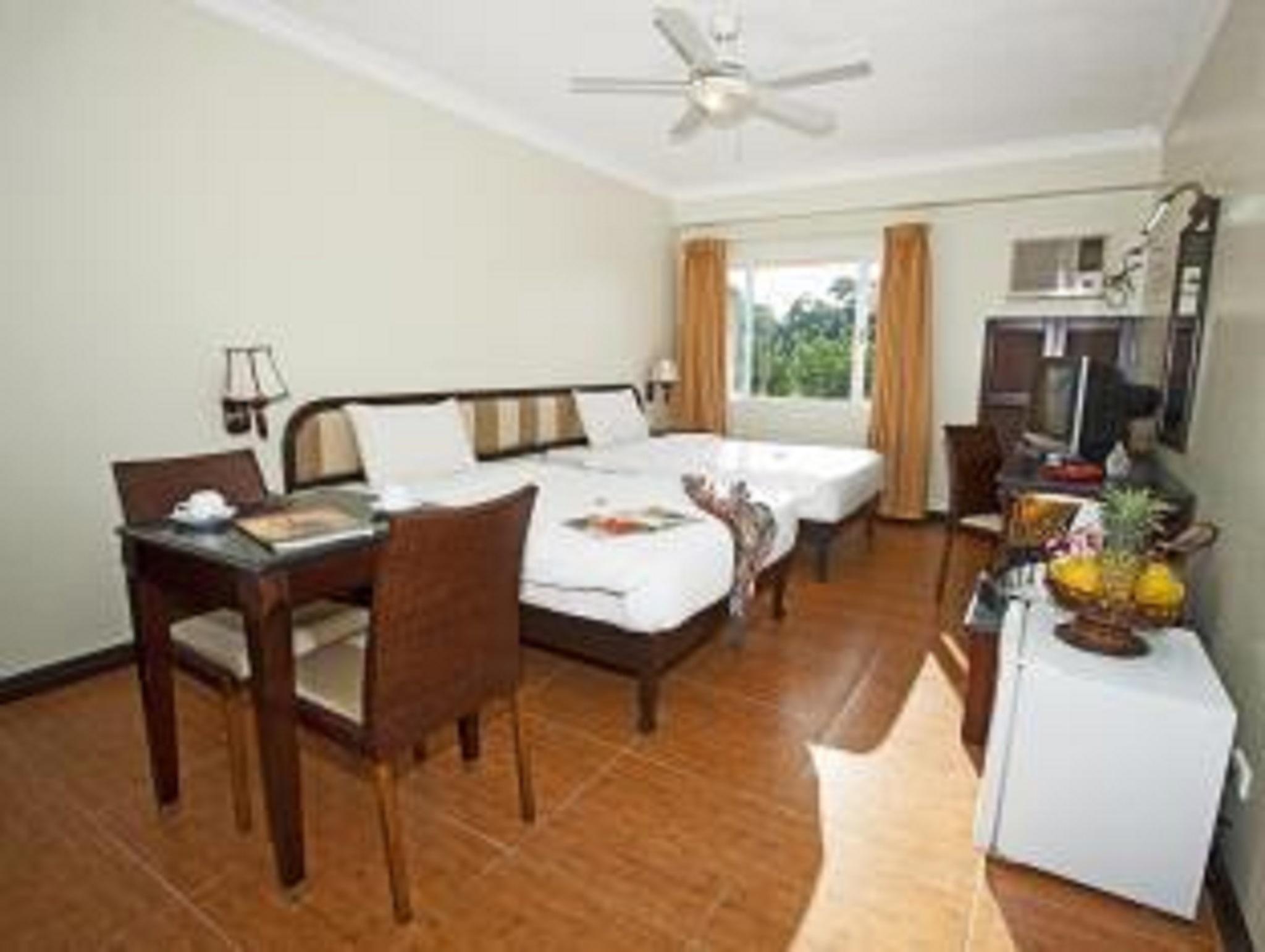 Egi Resort & Hotel Lapu-Lapu City Eksteriør billede