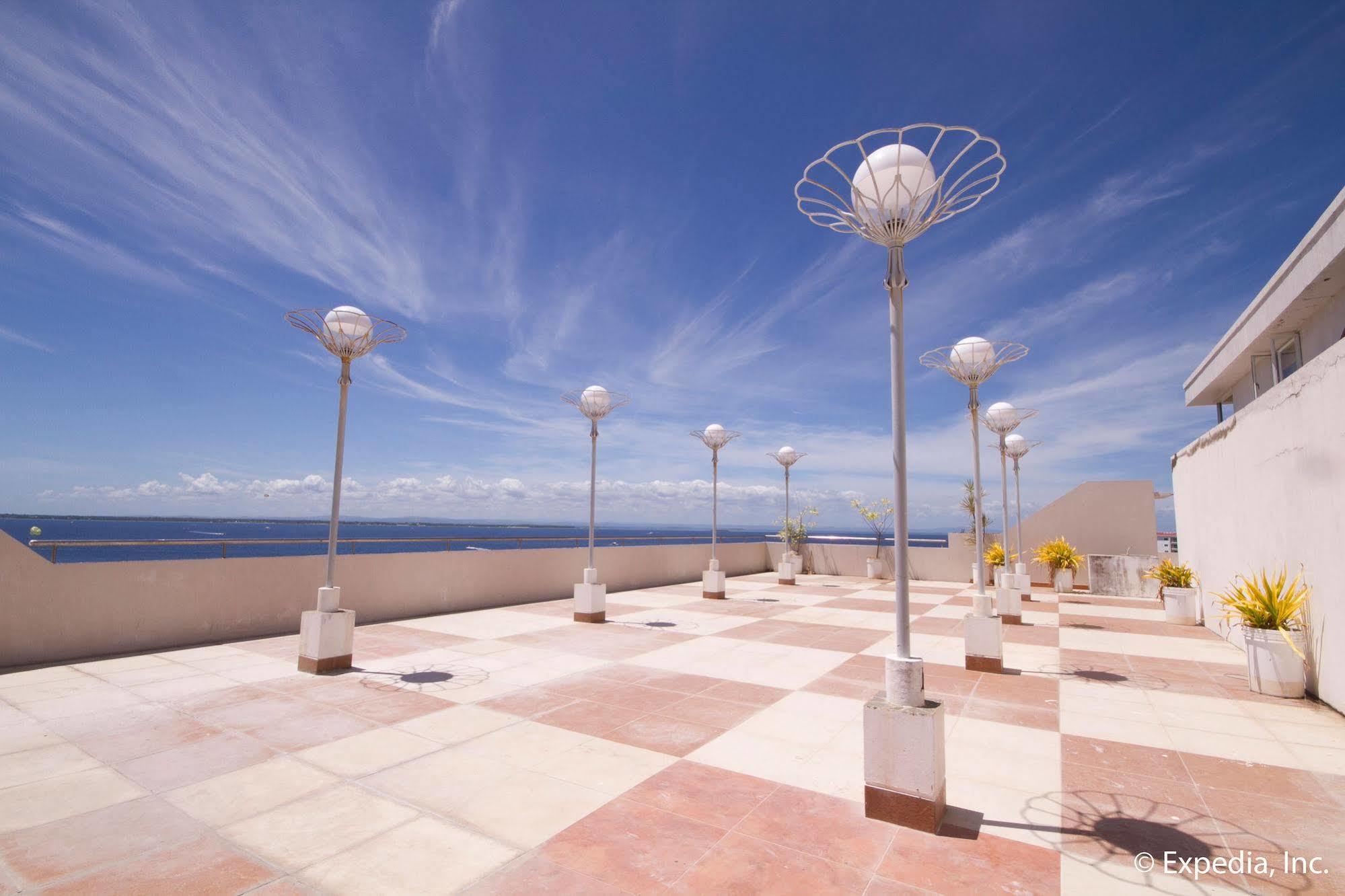 Egi Resort & Hotel Lapu-Lapu City Eksteriør billede