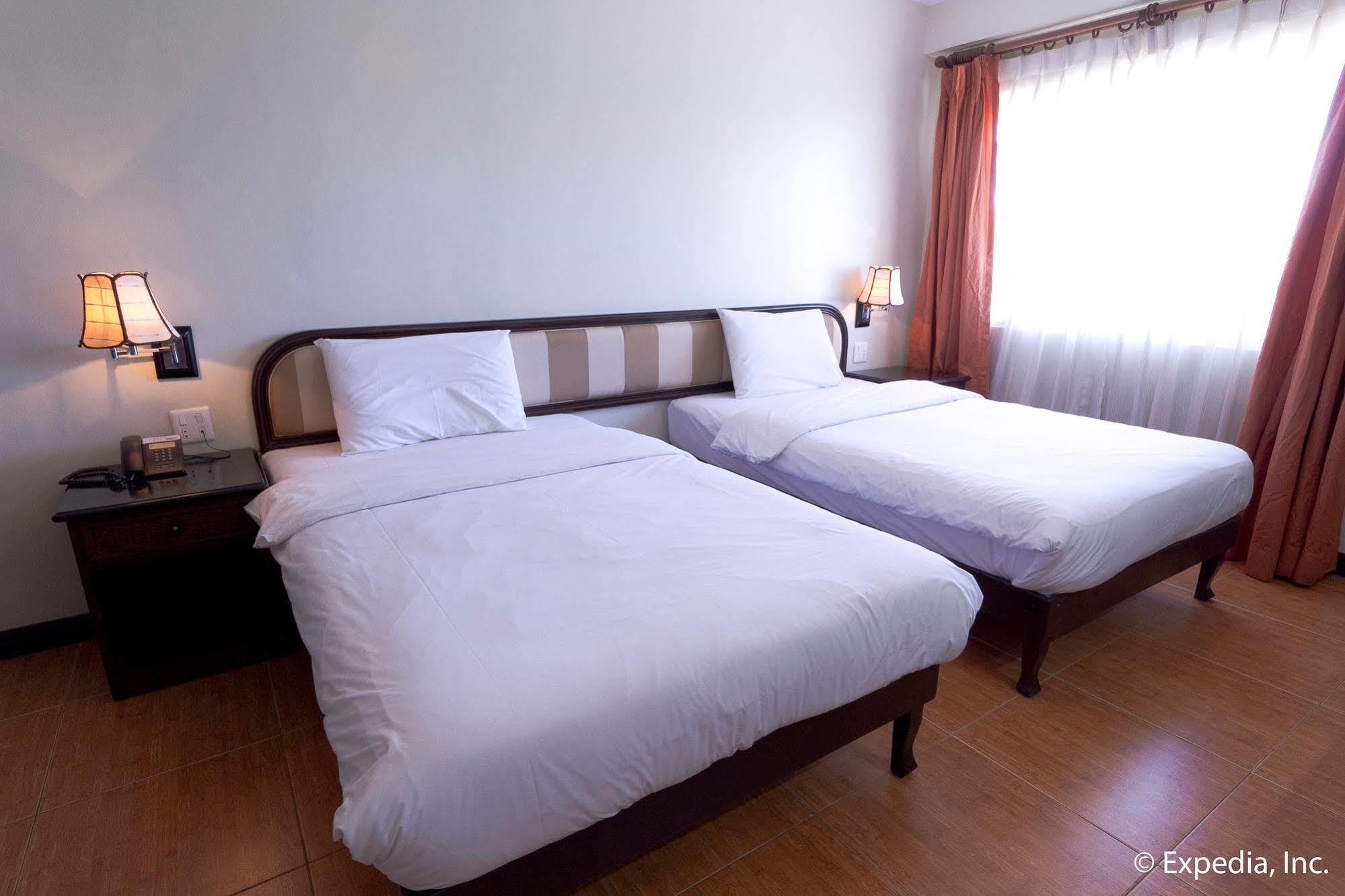 Egi Resort & Hotel Lapu-Lapu City Eksteriør billede
